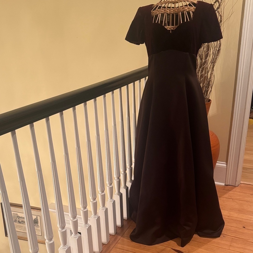 Victor Costa boutique for Nahdree vintage 1980’s purple brown dress. Made in USA